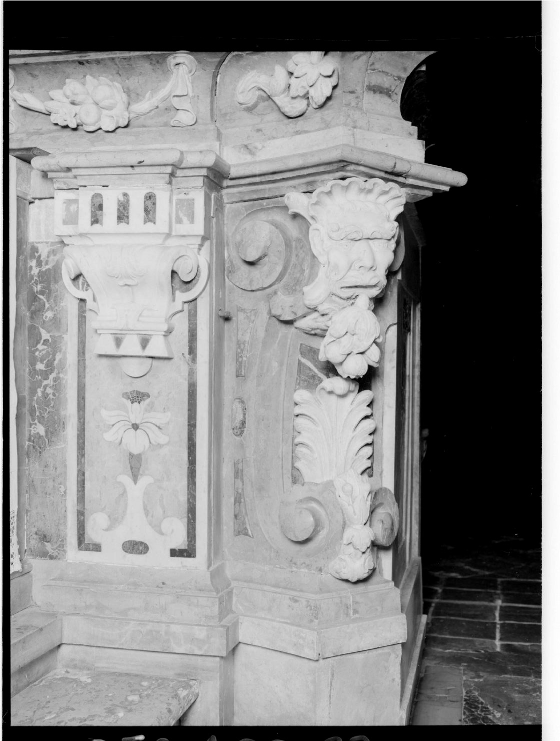 Mascherone (rilievo, serie) di Ragazzini Giuseppe (attribuito) (ultimo quarto sec. XVII)