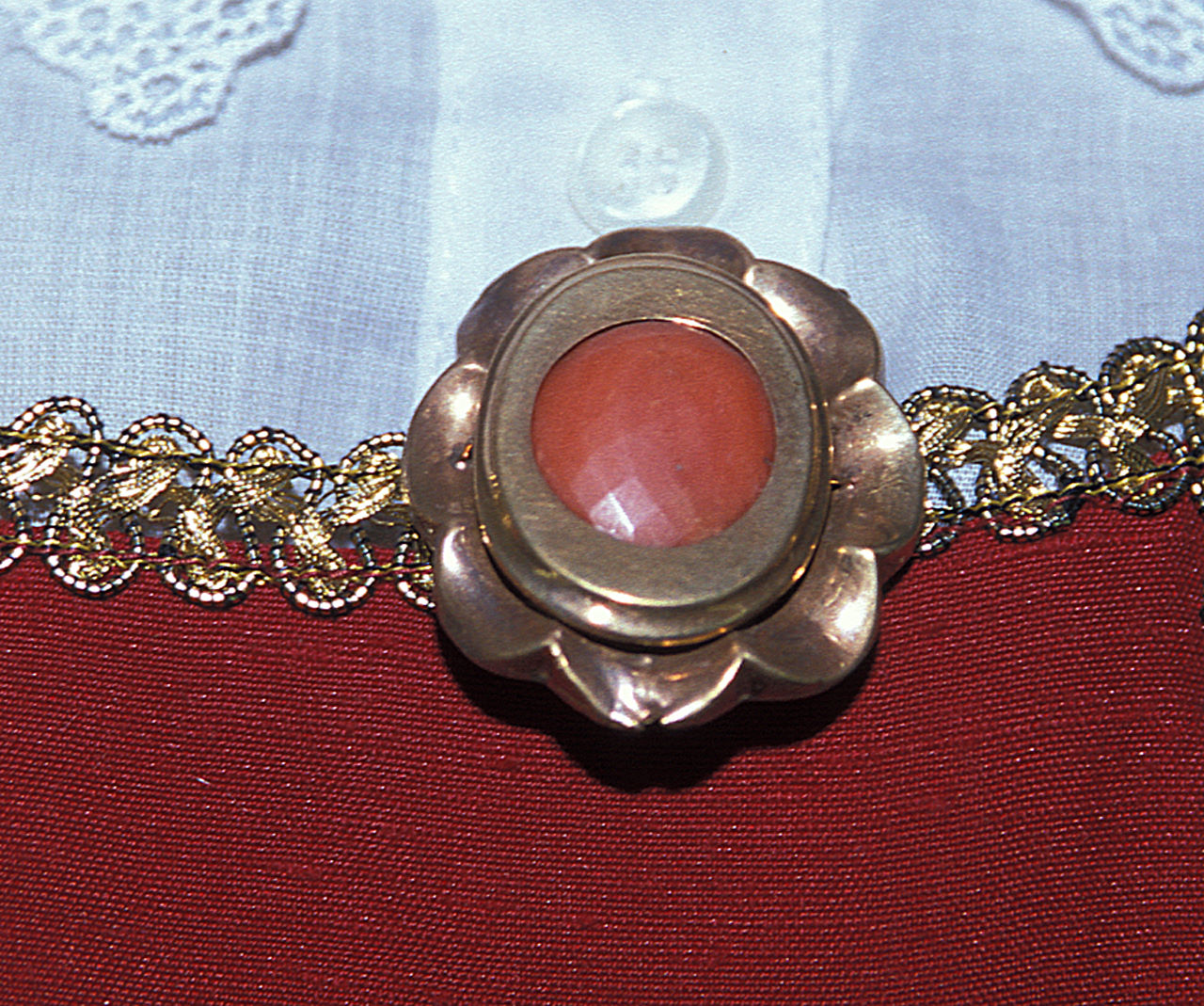 spilla, elemento d'insieme - bottega emiliana (seconda metà sec. XIX)