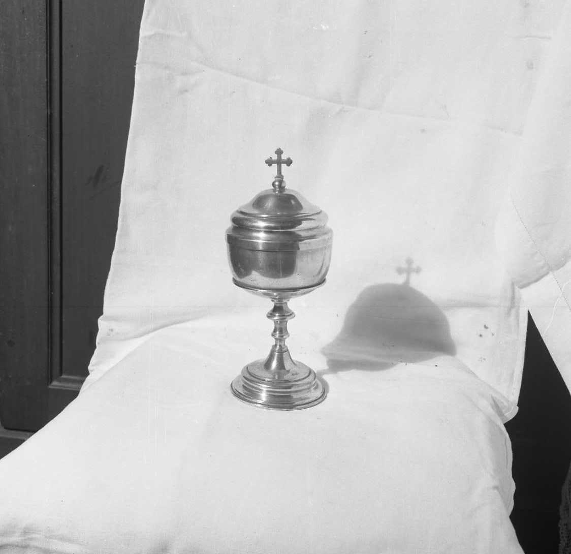 pisside - bottega italiana (fine/inizio secc. XVIII/ XIX)