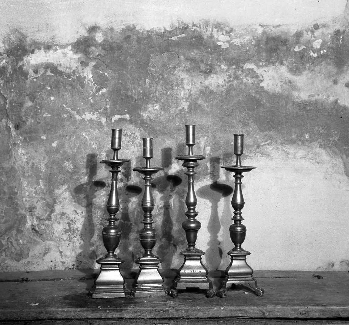 candeliere da chiesa, serie - bottega emiliana (secc. XVII/ XVIII)