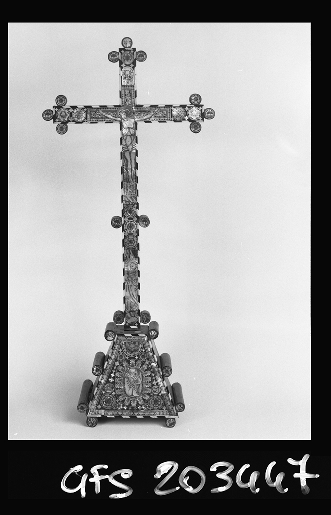 croce da tavolo - manifattura gerosolimitana (sec. XIX)