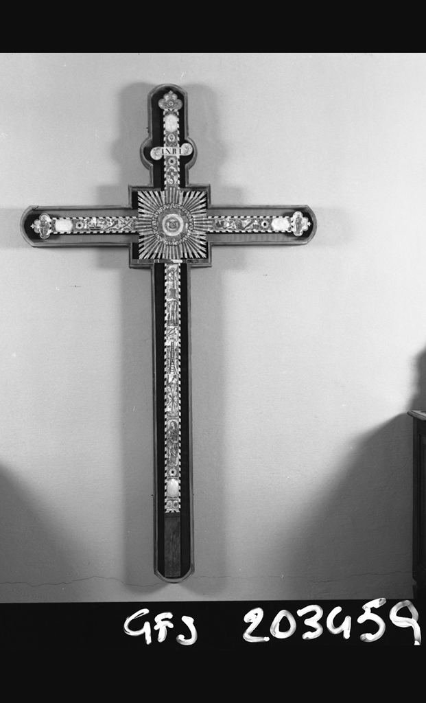 reliquiario - a croce - manifattura gerosolimitana (seconda metà sec. XVIII)