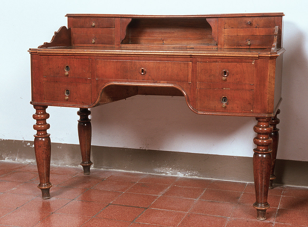 scrivania, opera isolata - bottega ferrarese (sec. XIX)