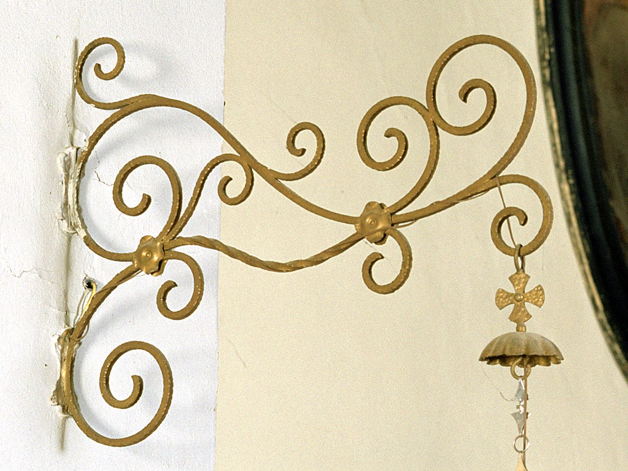 lampada - a muro, serie - bottega ferrarese (inizio sec. XX)