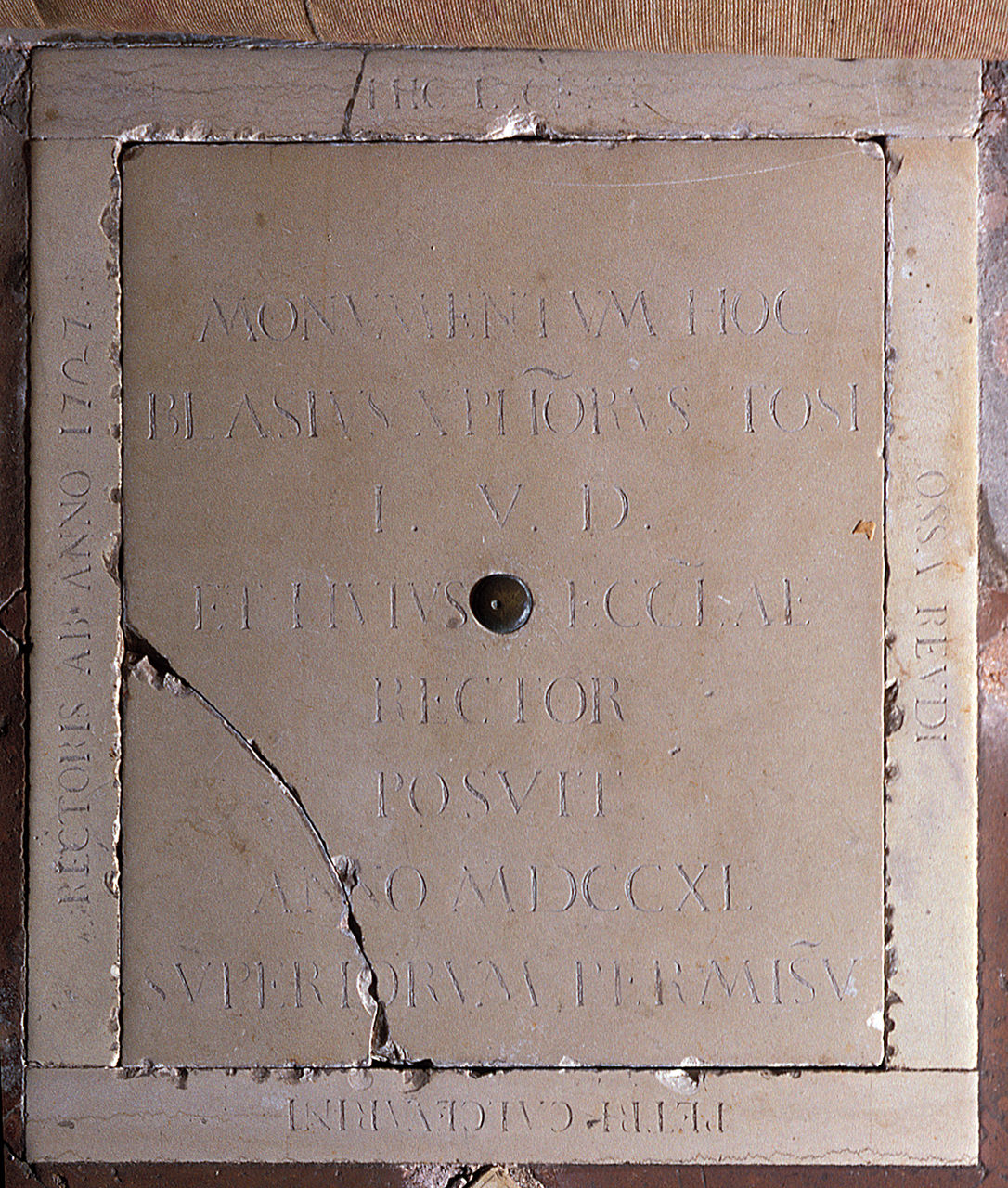 lastra tombale, opera isolata - manifattura ferrarese (primo quarto sec. XVIII)