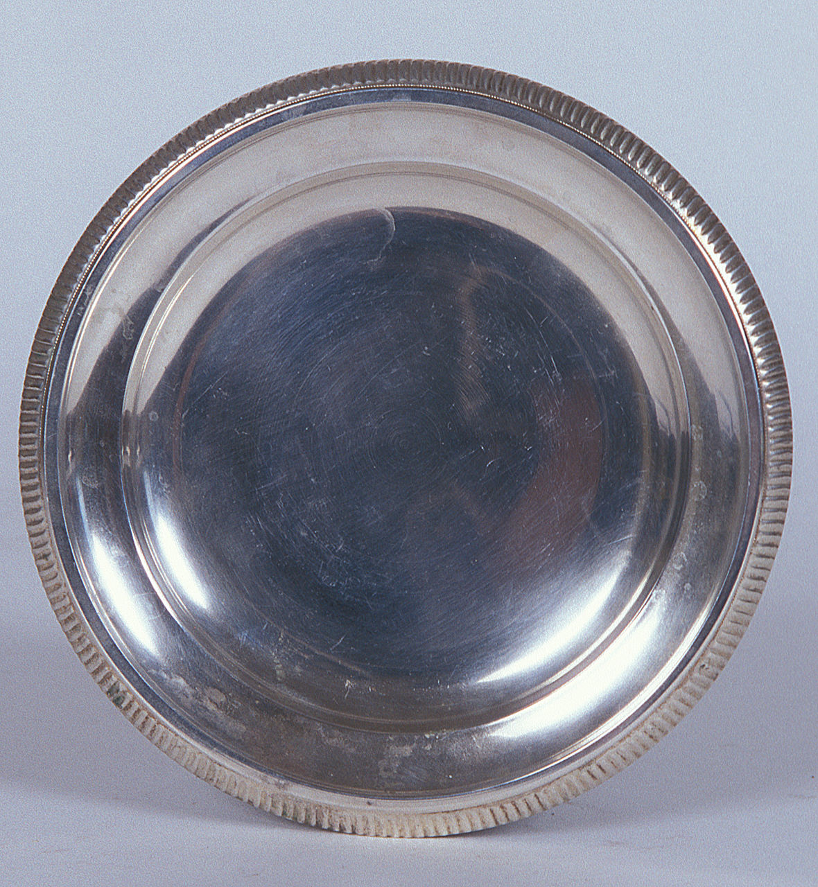 bacile, elemento d'insieme - manifattura italiana (terzo quarto sec. XX)