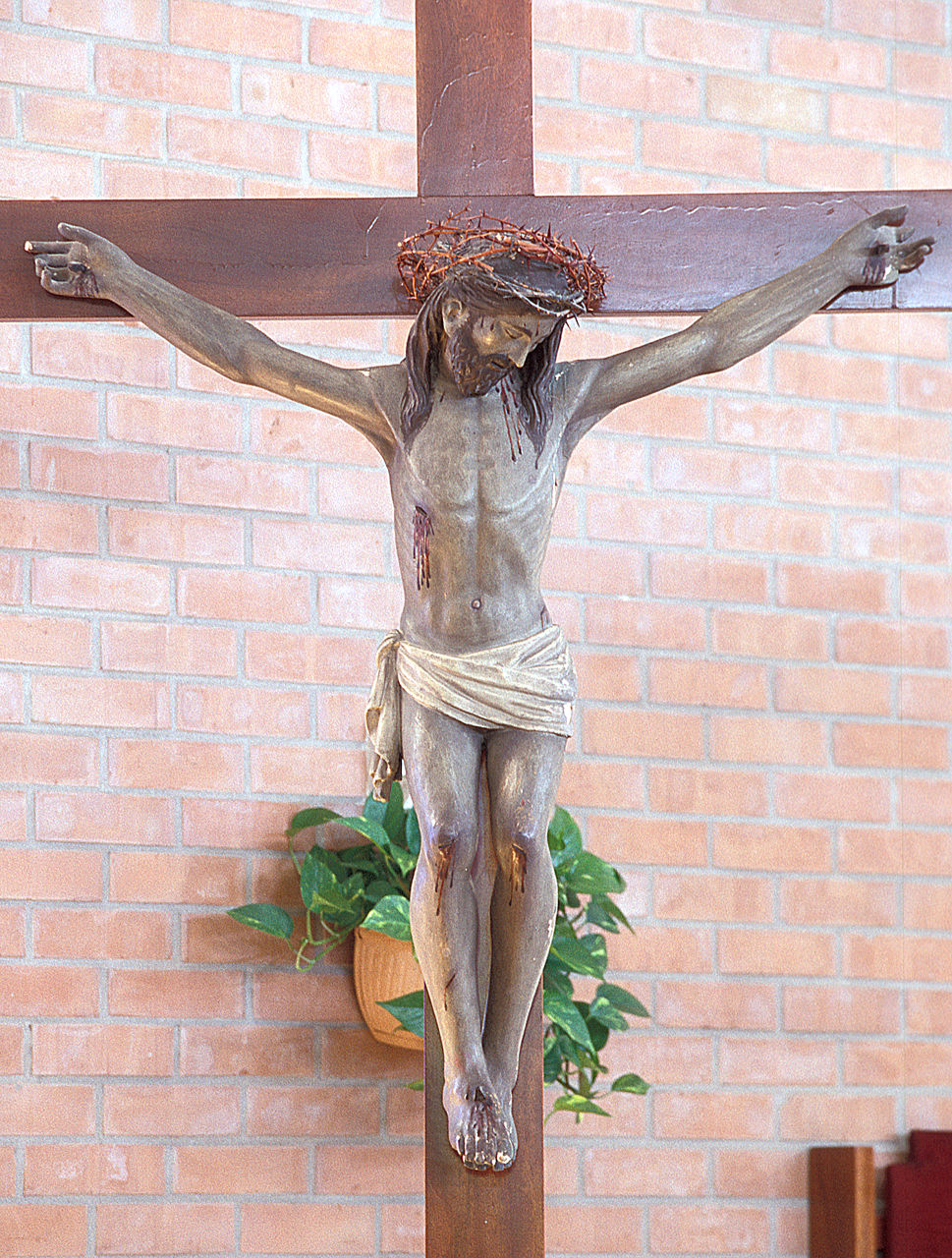 Cristo crocifisso (scultura, opera isolata) - bottega ferrarese (prima metà sec. XVIII)