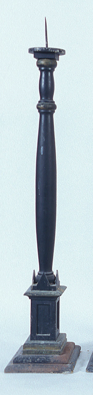 candelabro, serie - manifattura ferrarese (seconda metà sec. XIX)