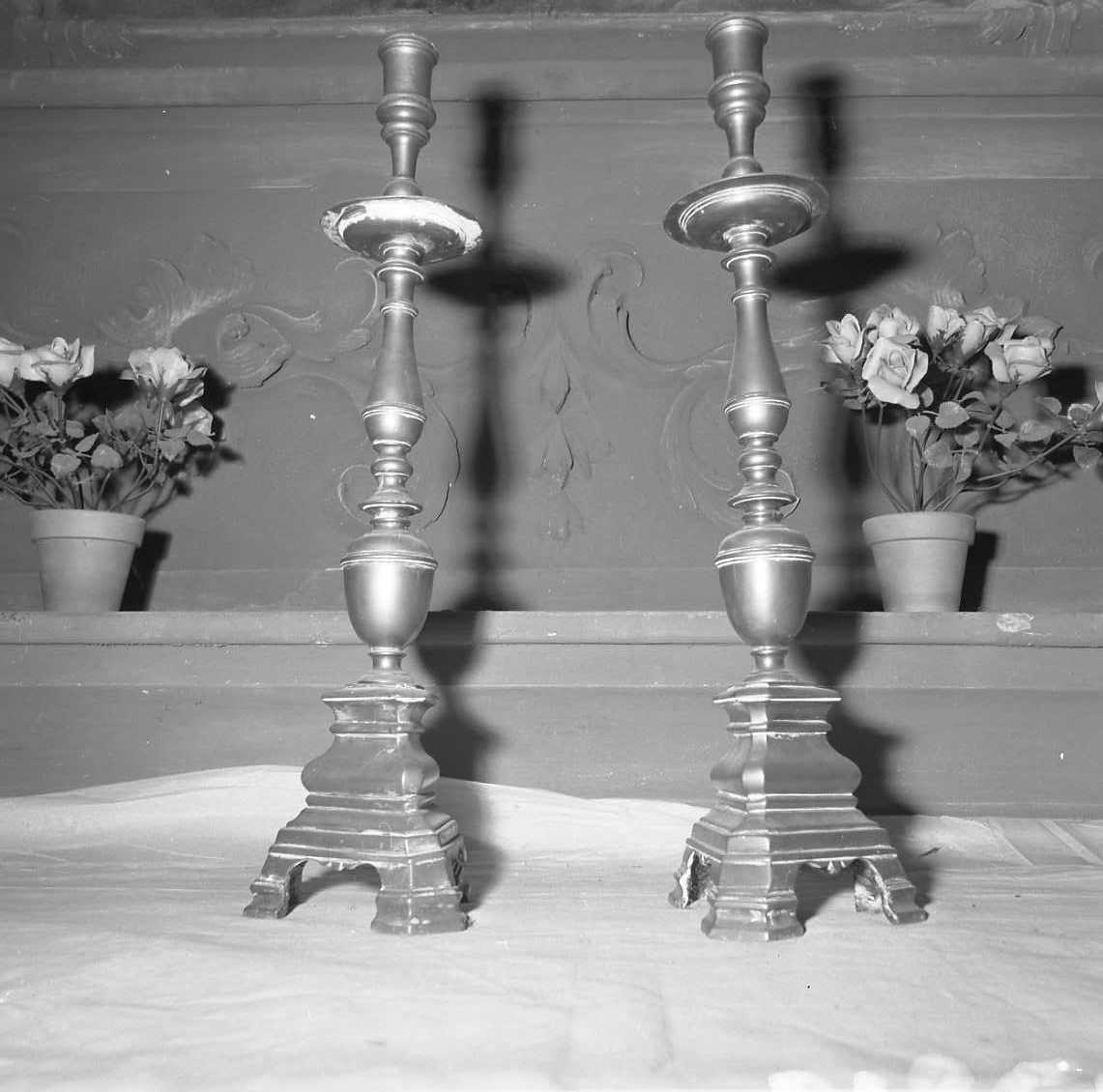 candeliere da chiesa, serie - bottega emiliana (sec. XVIII)