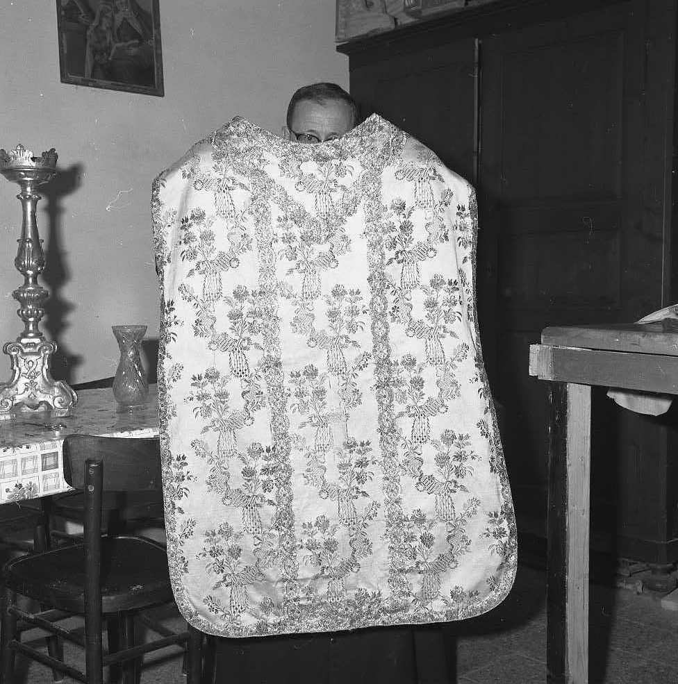 paramento liturgico - manifattura emiliana (sec. XVIII)