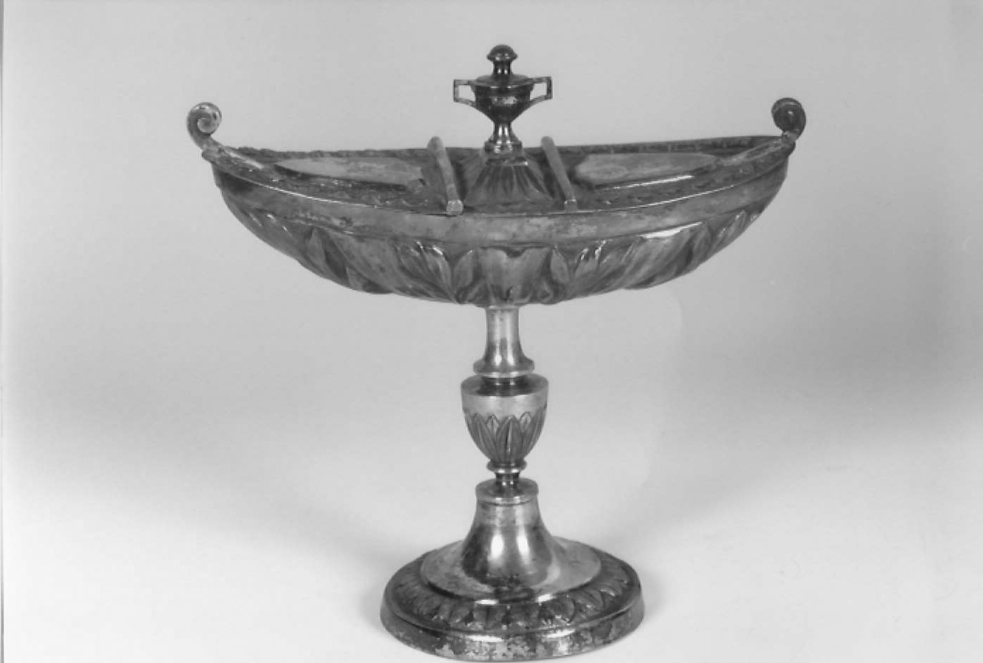 navicella portaincenso - a lucerna, elemento d'insieme di Vincenzi Giacomo (sec. XIX)