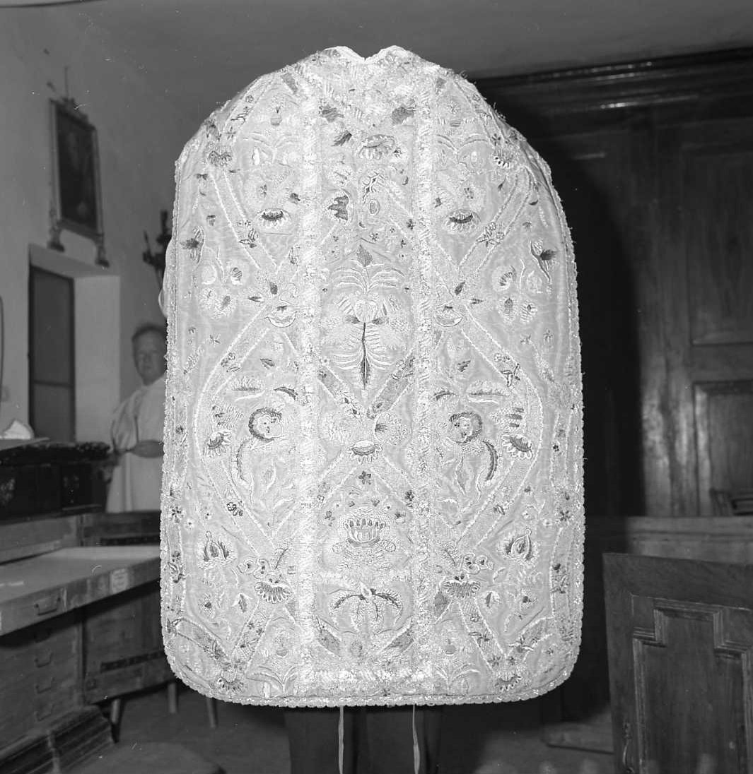 paramento liturgico - manifattura emiliana (sec. XVIII)