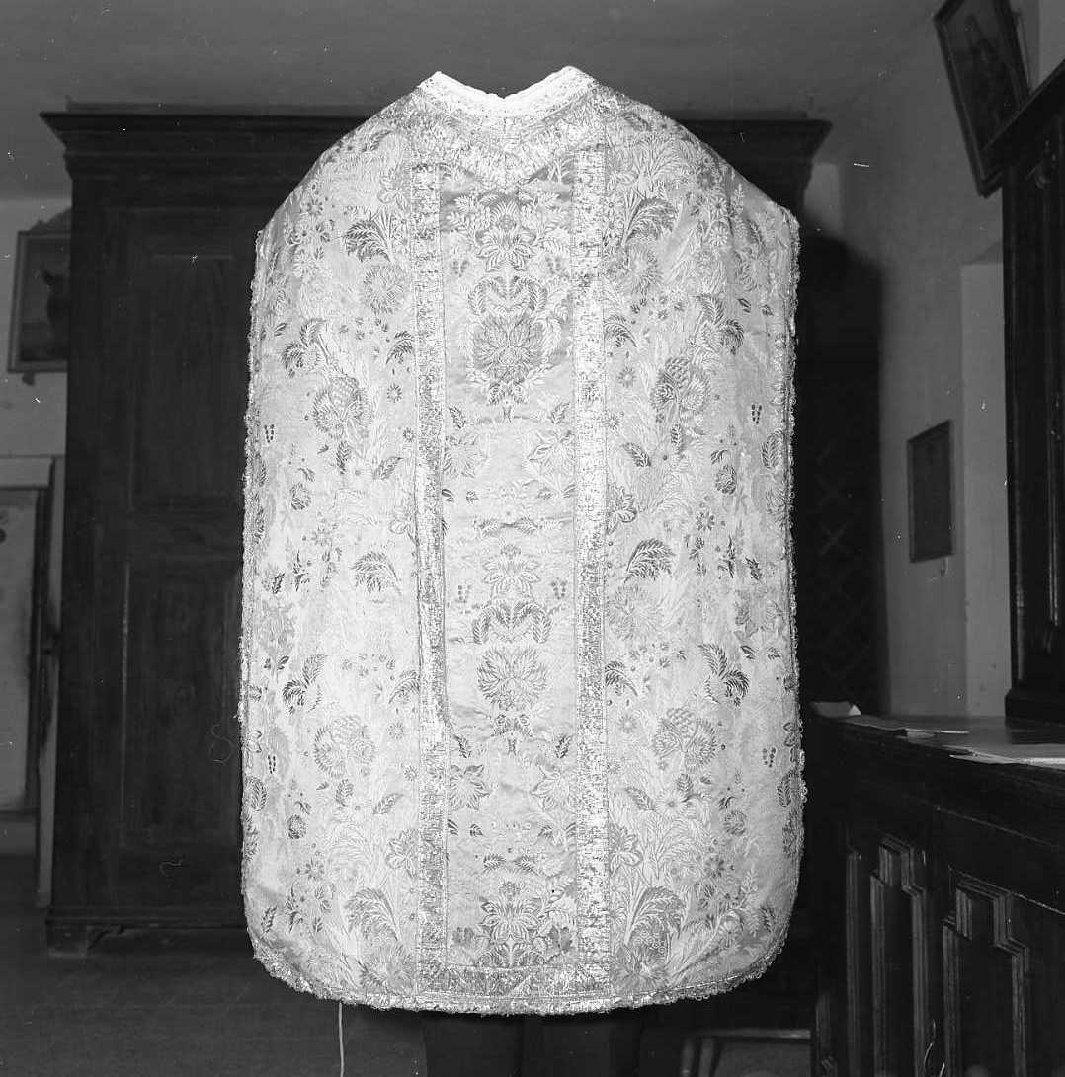 paramento liturgico - manifattura emiliana (sec. XVIII)