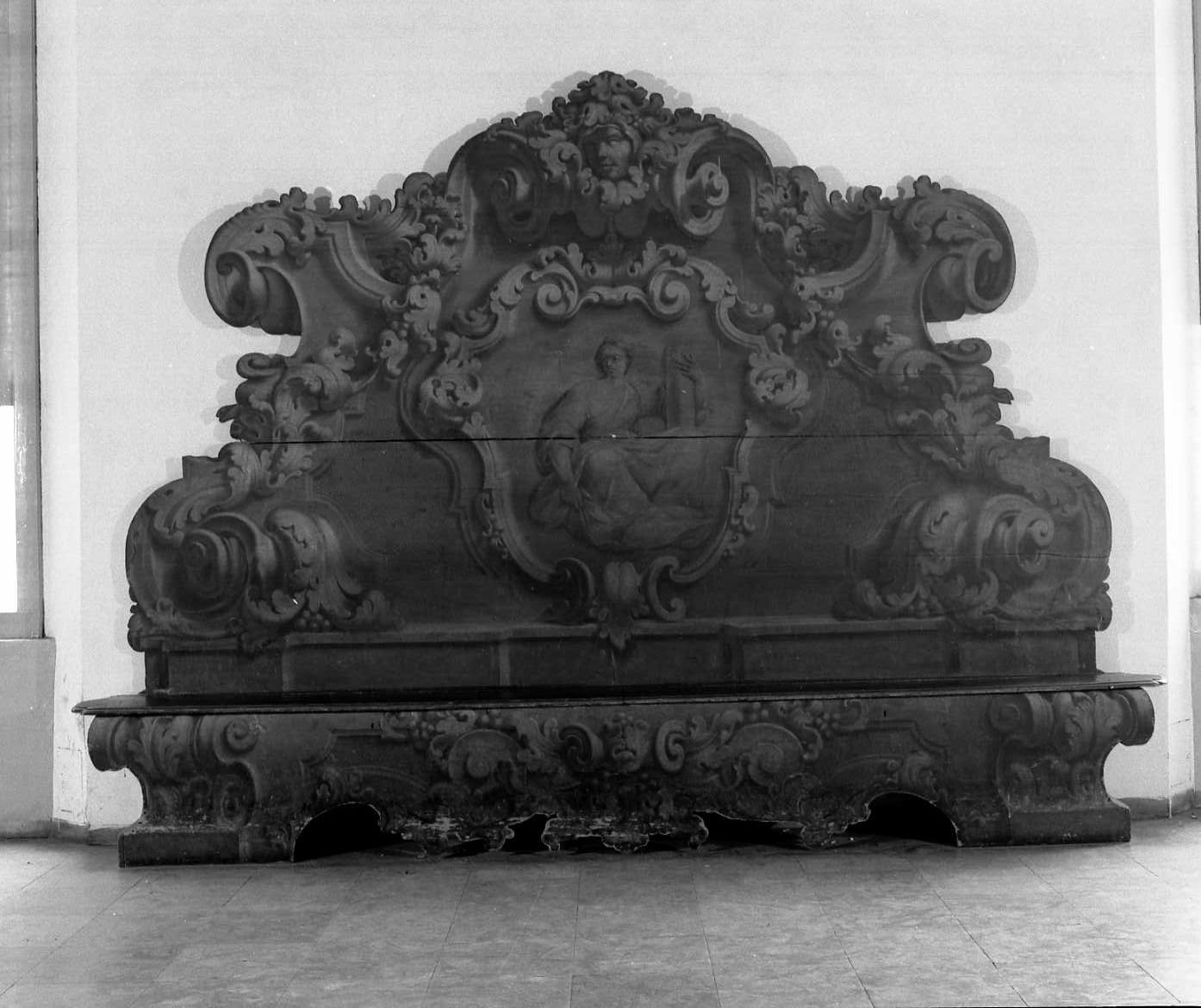 cassapanca di Facchinetti Giuseppe (bottega) (ultimo quarto sec. XVIII)