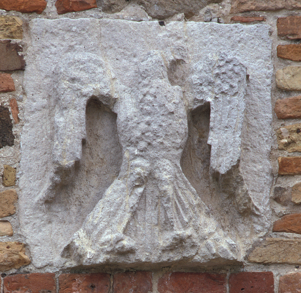 Aquila (rilievo, serie) - ambito ferrarese (sec. XI)