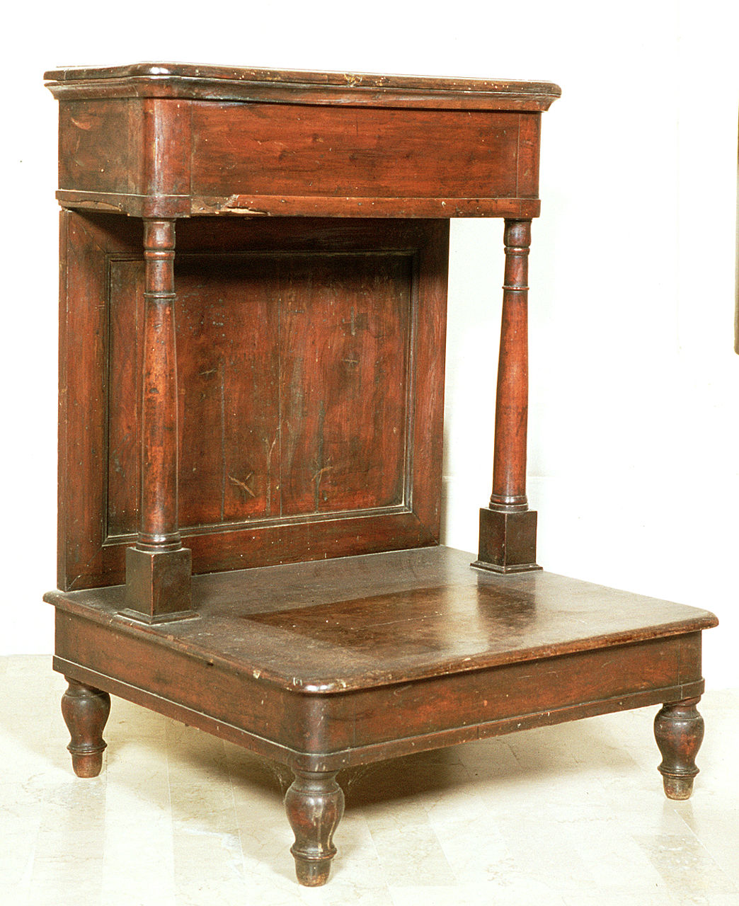 inginocchiatoio, opera isolata - bottega ferrarese (seconda metà sec. XIX)