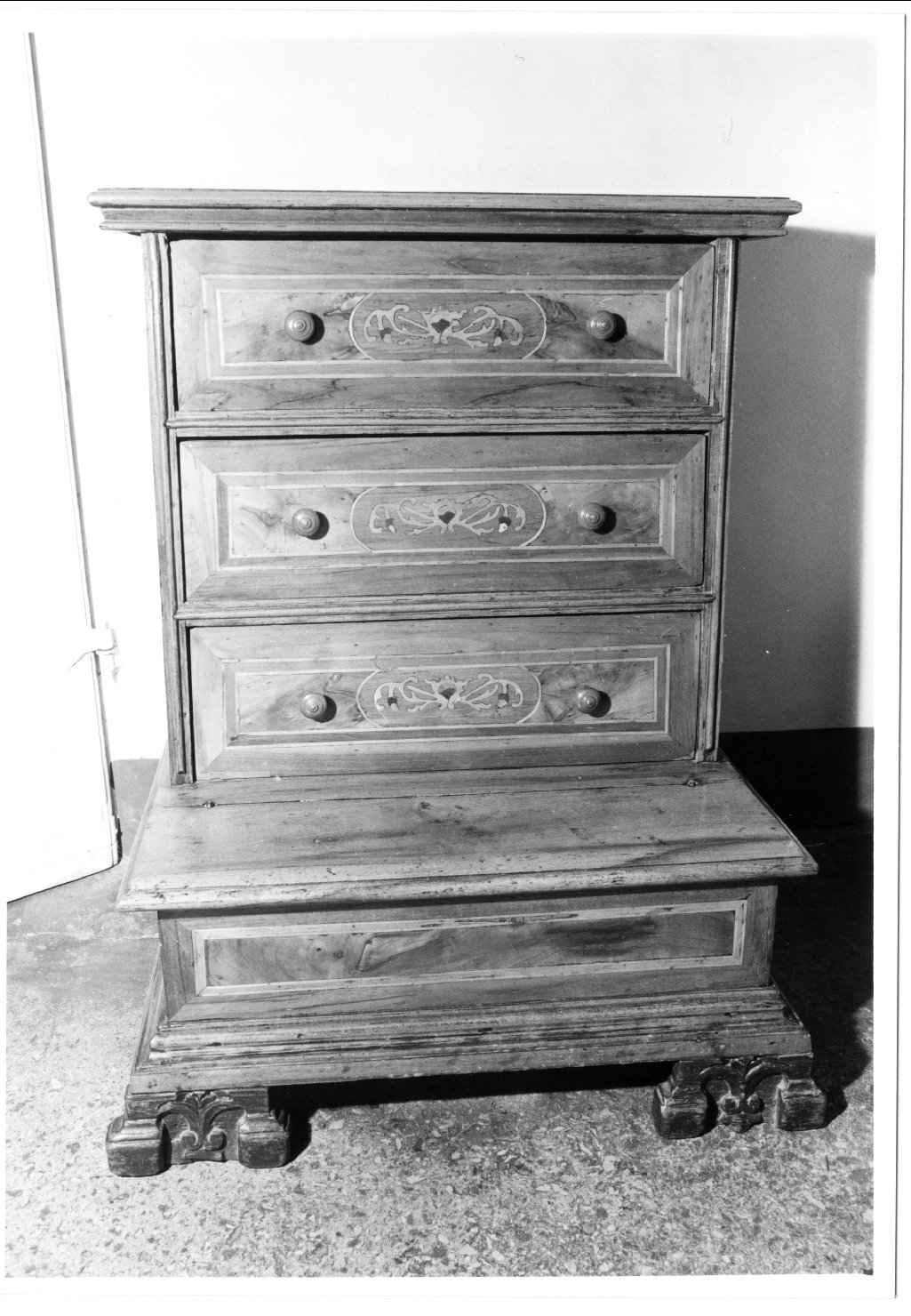 inginocchiatoio - manifattura emiliana (secc. XVII/ XVIII)