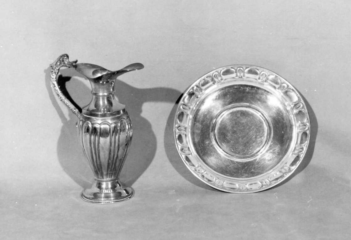 servizio da lavabo - produzione bolognese (secc. XIX/ XX)