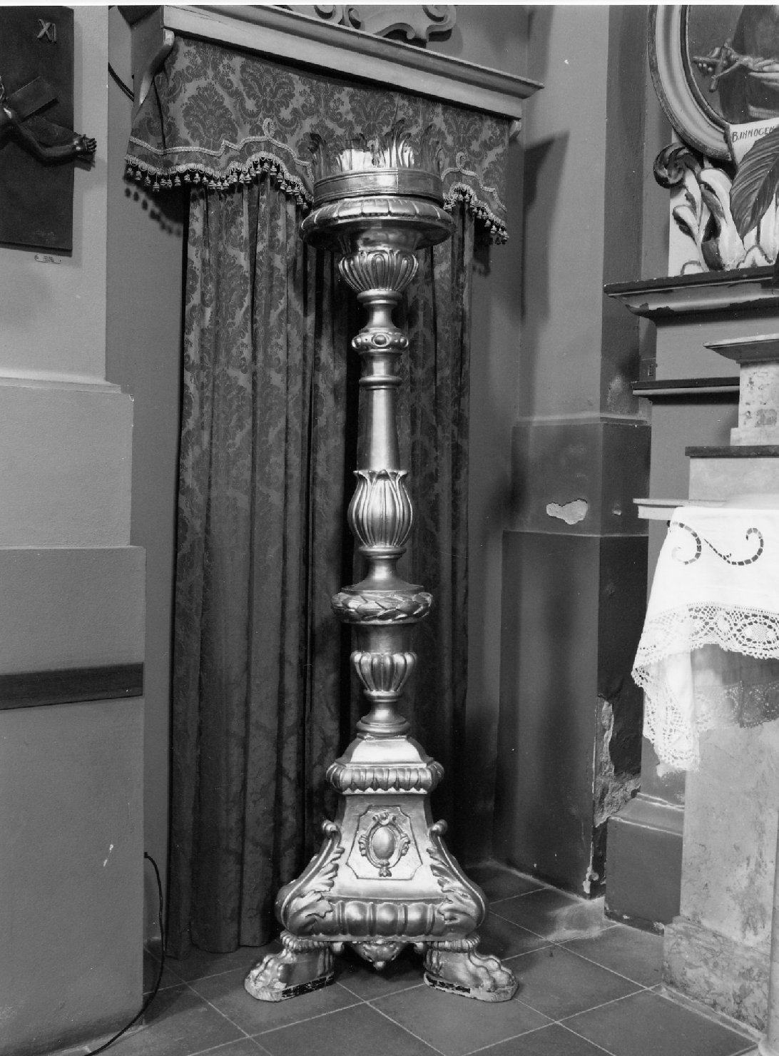 candelabro per il cero pasquale - manifattura emiliana (sec. XIX)