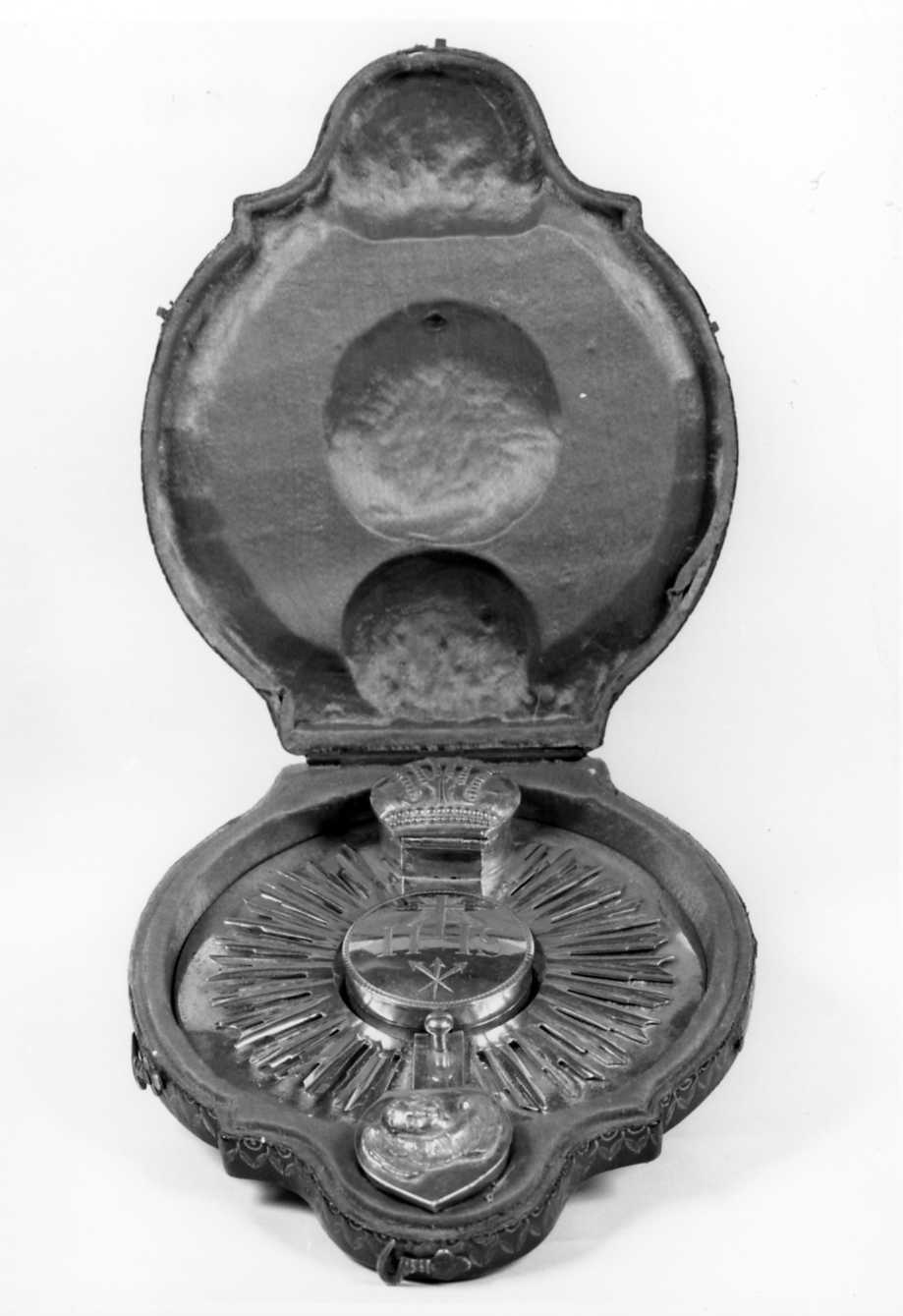 pisside da viatico - bottega emiliana (ultimo quarto sec. XVIII)