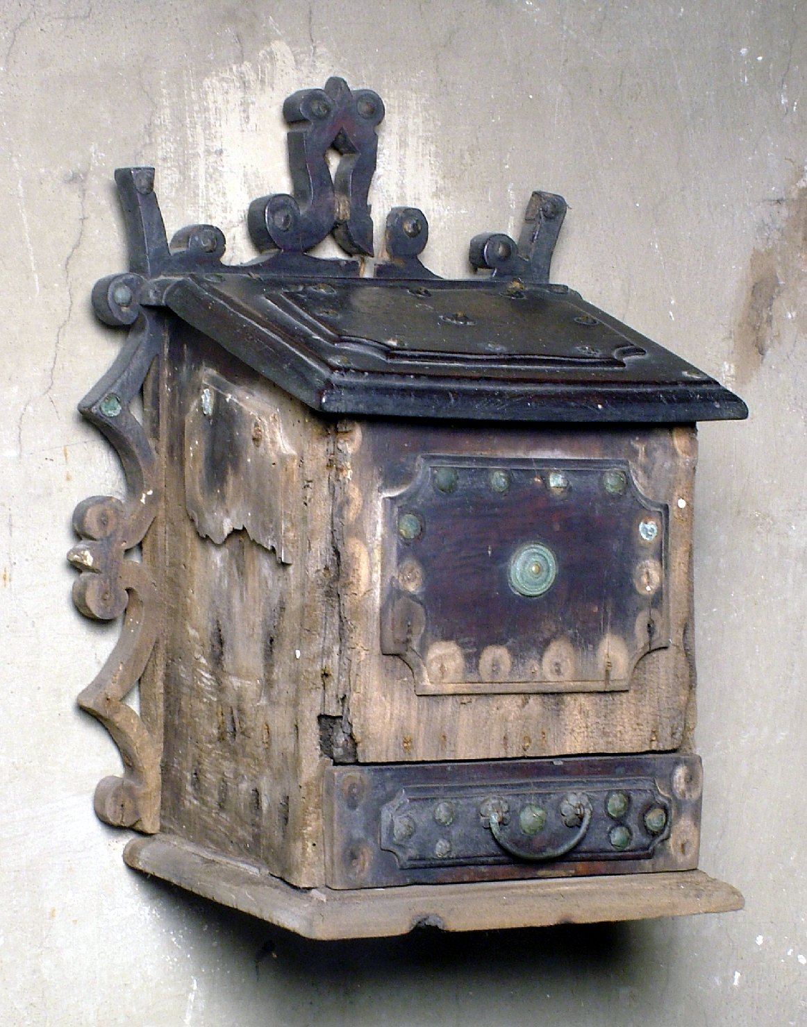 cassetta portasale - bottega bolognese (sec. XVII)