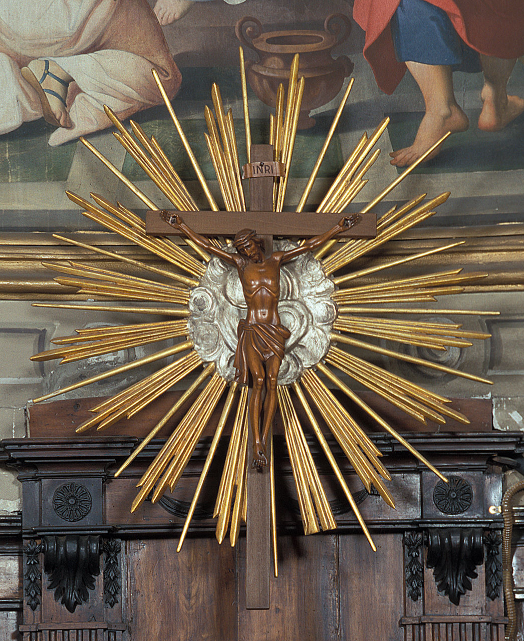 crocifisso - bottega ferrarese, bottega altoatesina (ultimo quarto sec. XIX, sec. XX)