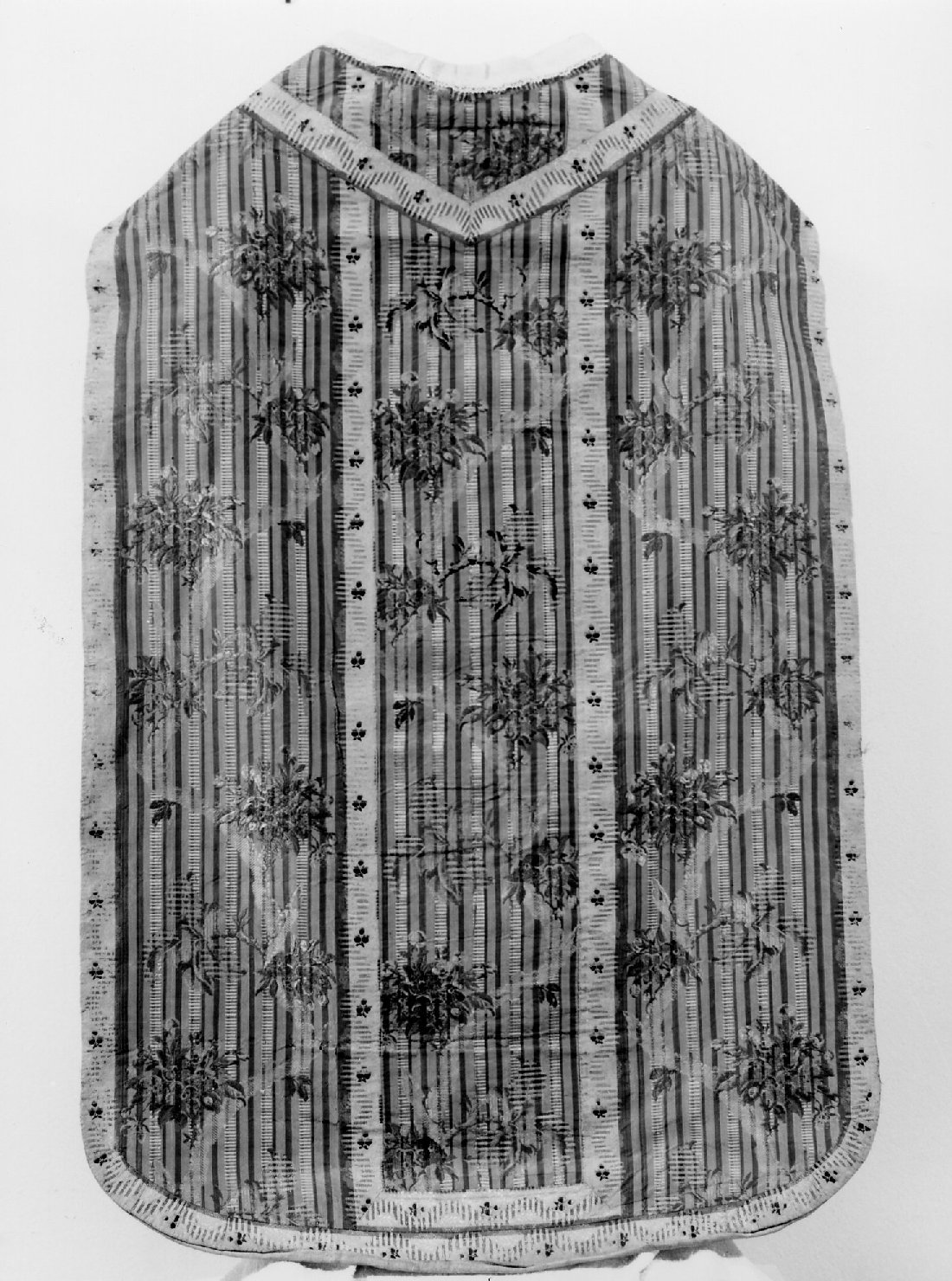 paramento liturgico, insieme - manifattura italiana (sec. XVIII)