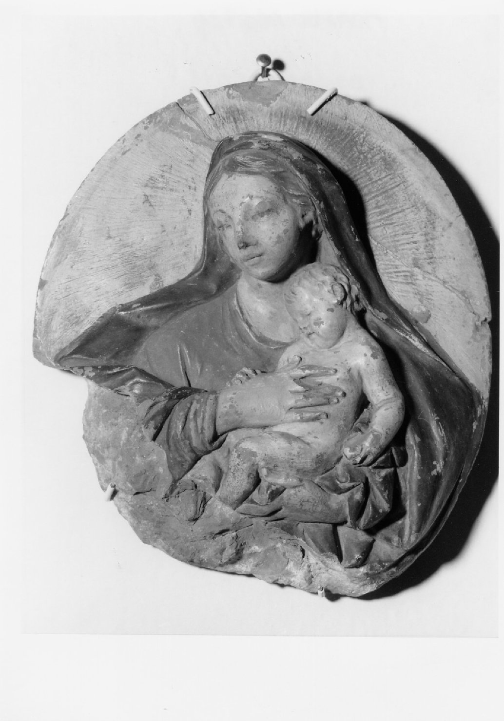 Madonna col Bambino (rilievo) di Mazza Giuseppe Maria (cerchia) (prima metà sec. XVIII)