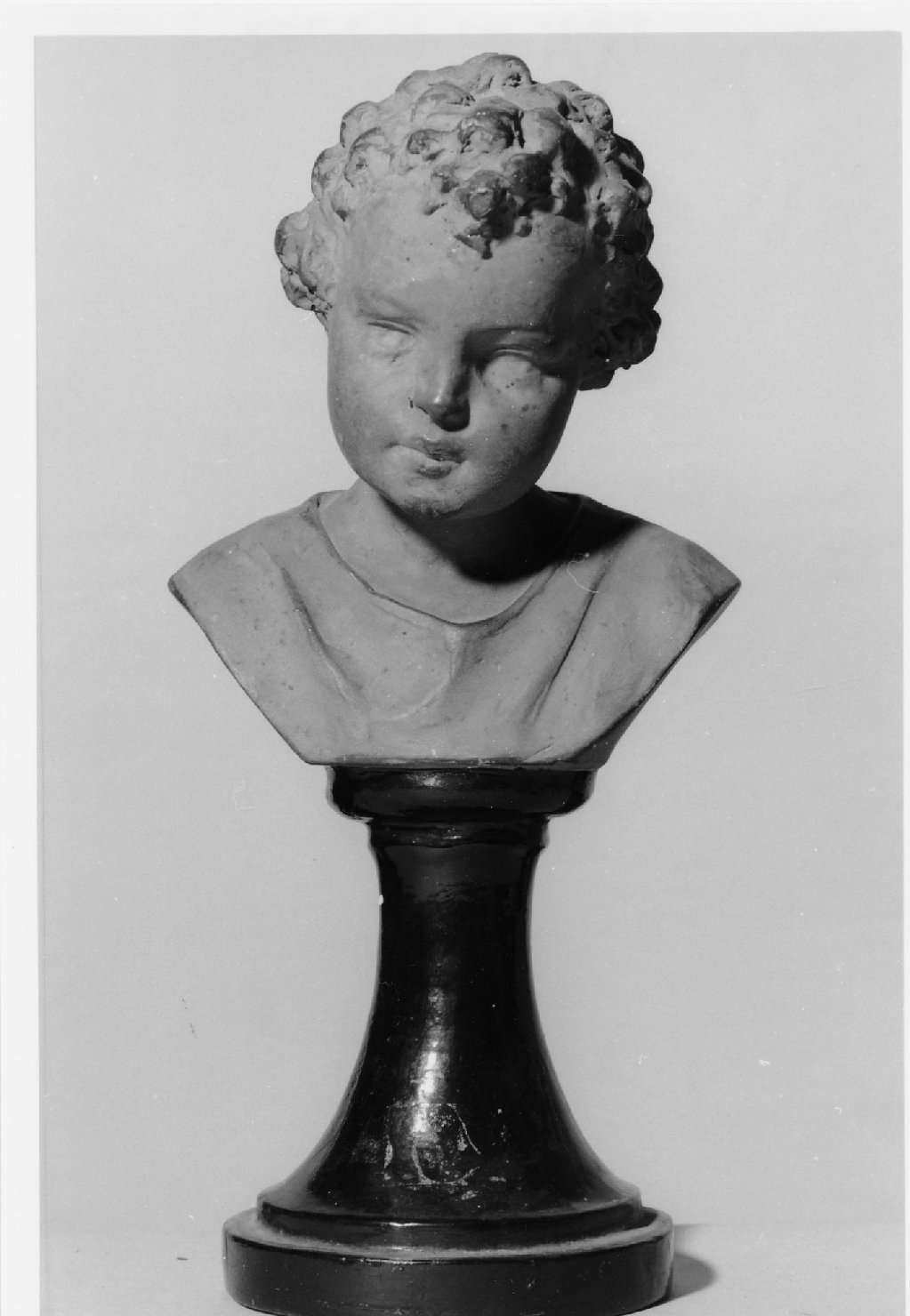 Ritratto di bambino (busto) di Rosetti Giuseppe detto Mutino da Brisighella (fine/inizio secc. XIX/ XX)