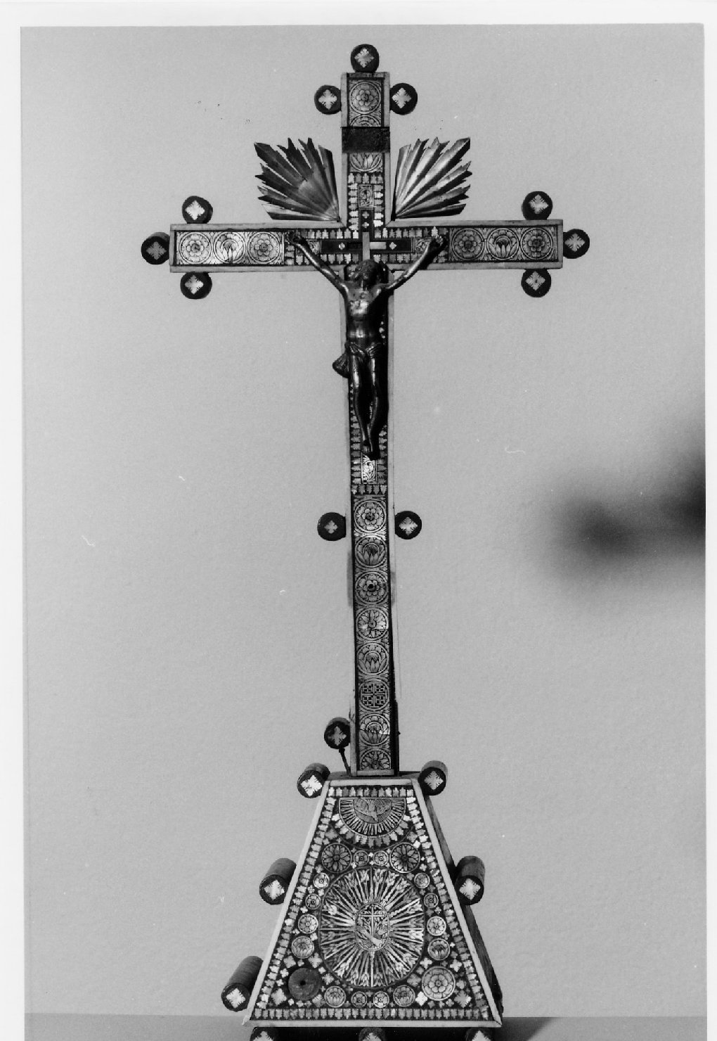 croce - manifattura orientale (seconda metà sec. XVIII)