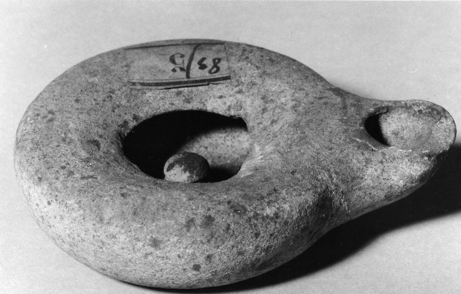 lucerna - manifattura romana (?) (seconda metà sec. II)