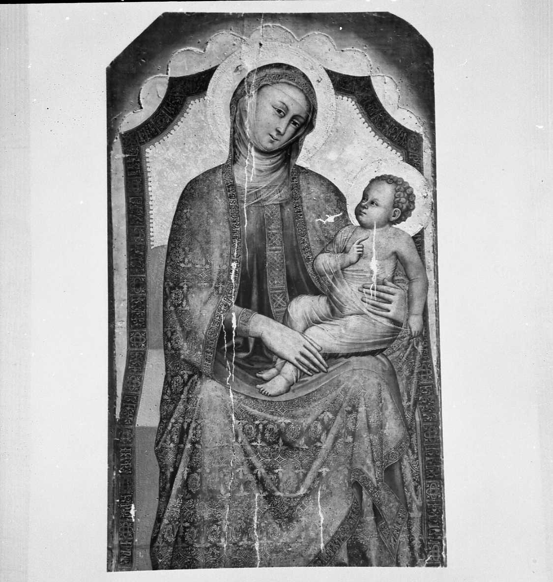 Madonna della Vittoria, Madonna col Bambino (dipinto) di Benvenuti Simone di Filippo detto Simone dei Crocifissi (metà sec. XIV)