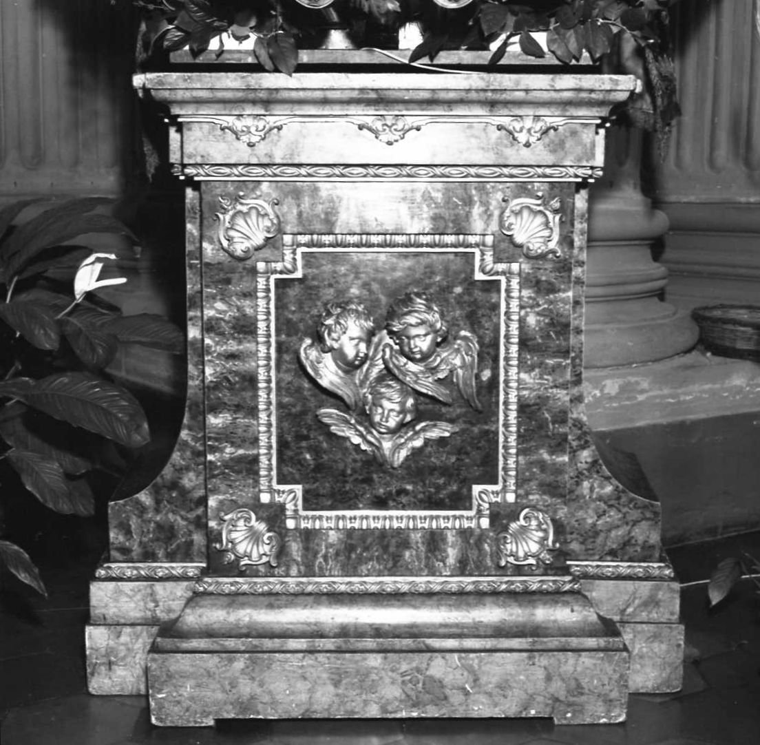 basamento - manifattura bolognese (seconda metà sec. XVII)