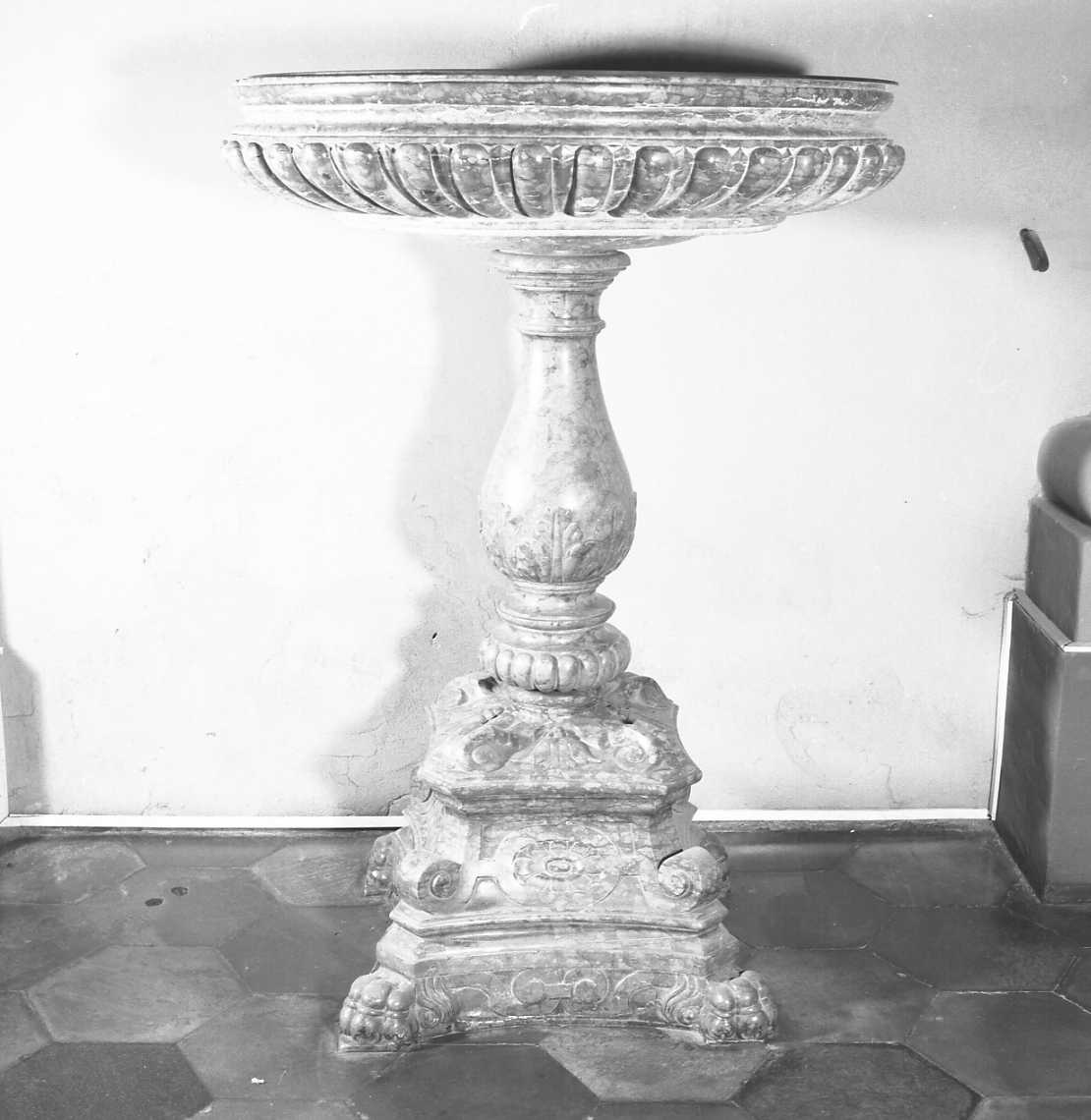 acquasantiera - a fusto, serie - manifattura Italia settentrionale (prima metà sec. XVII)