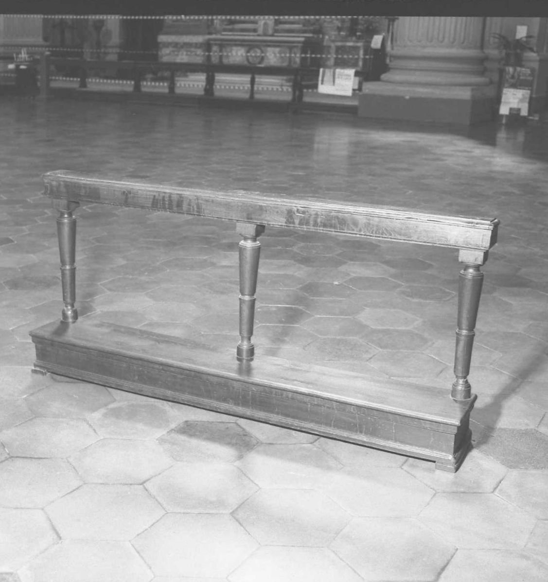 inginocchiatoio - manifattura bolognese (primo quarto sec. XX)