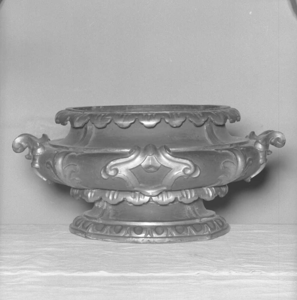 bacile, serie - manifattura bolognese (prima metà sec. XVII)