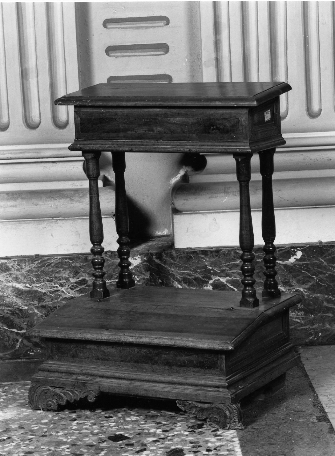 inginocchiatoio - manifattura emiliana (sec. XVIII)