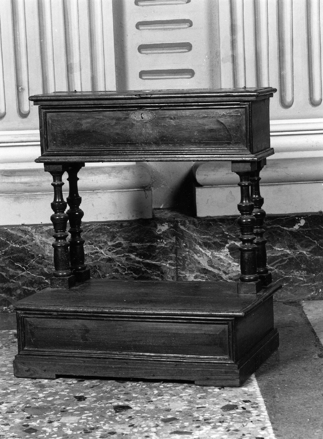 inginocchiatoio - manifattura emiliana (sec. XVIII)