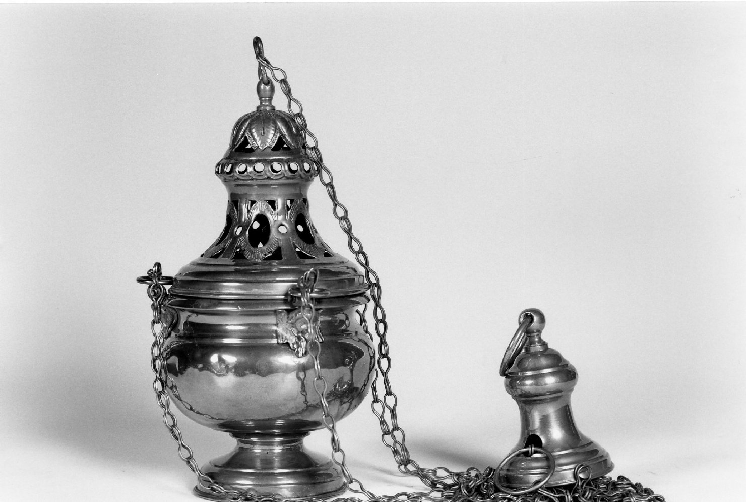 turibolo, elemento d'insieme - manifattura emiliana (seconda metà sec. XIX)