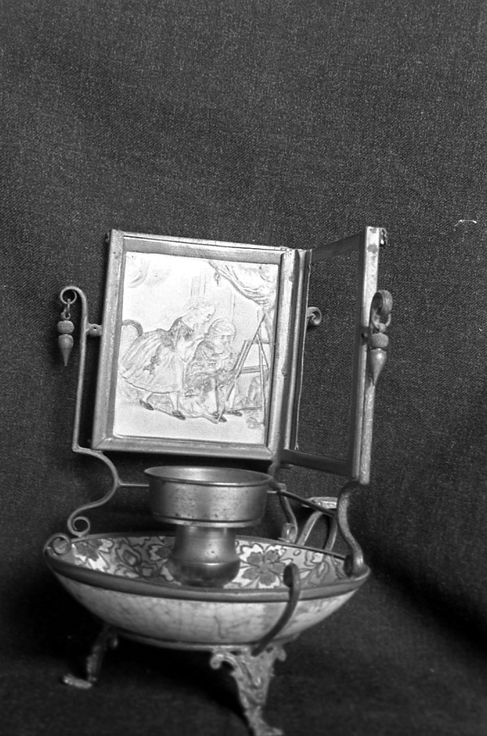 bugia, opera isolata - manifattura orientale (sec. XVIII)