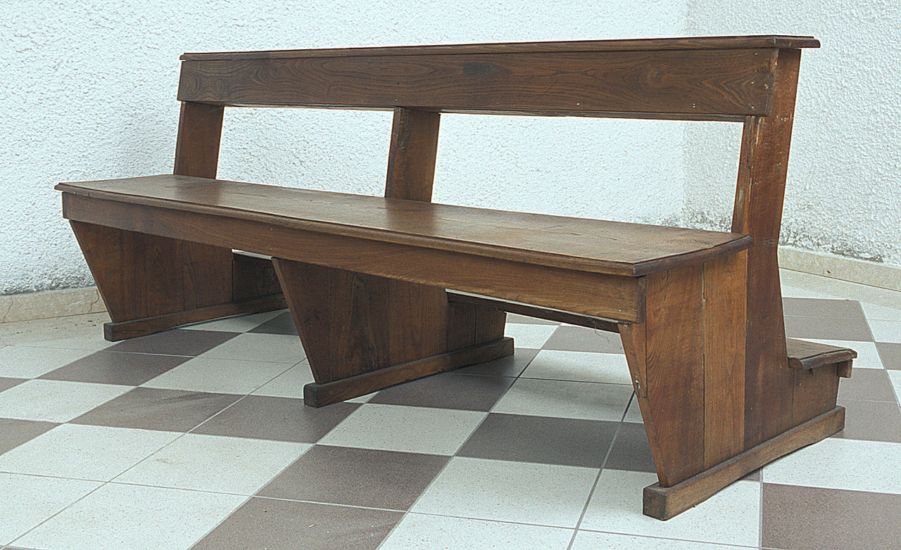 banco da chiesa, serie - bottega italiana (metà sec. XX)