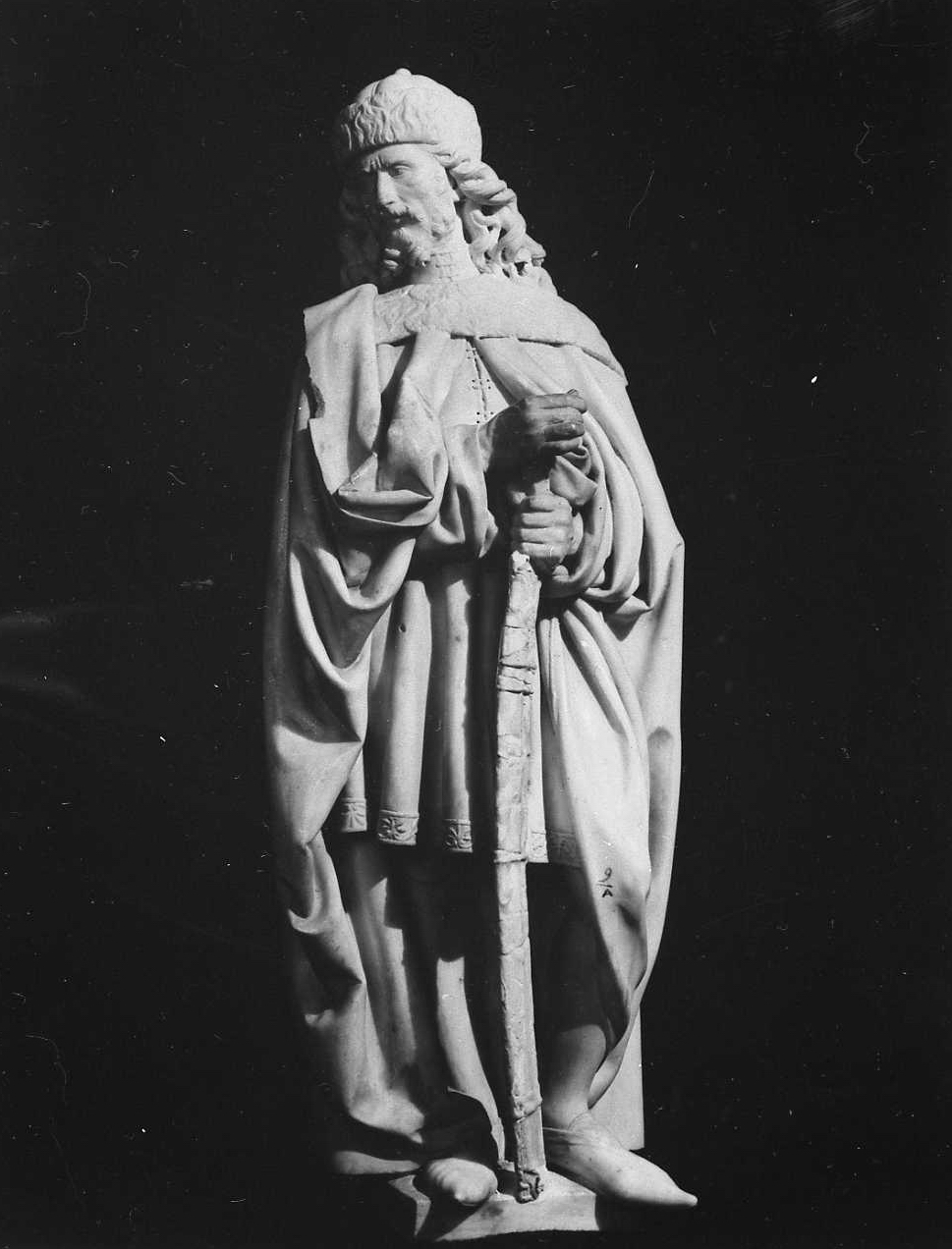 San Floriano (scultura, elemento d'insieme) di Niccolò de Apulia detto Niccolò dell'Arca (sec. XV)