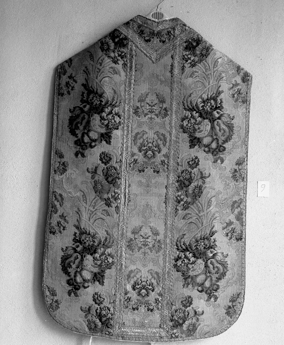 paramento liturgico, insieme - manifattura francese (?) (sec. XVIII)