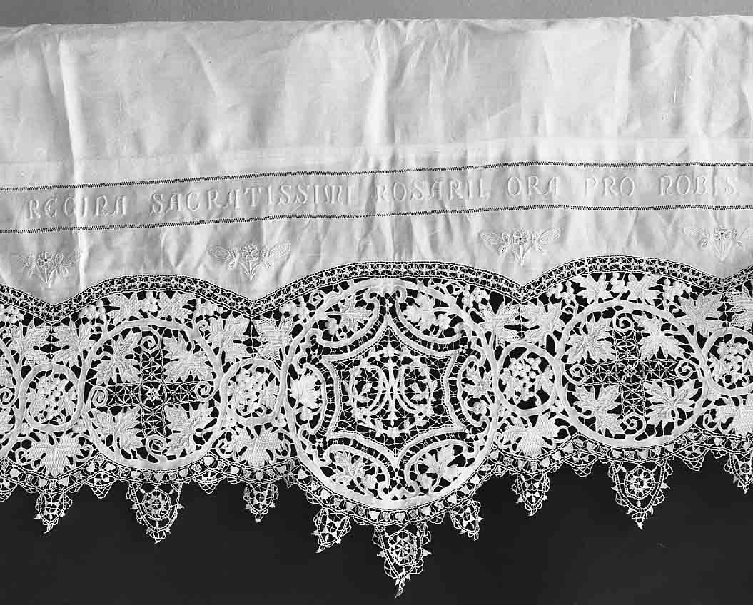 tovaglia d'altare - ambito emiliano (primo quarto sec. XX)