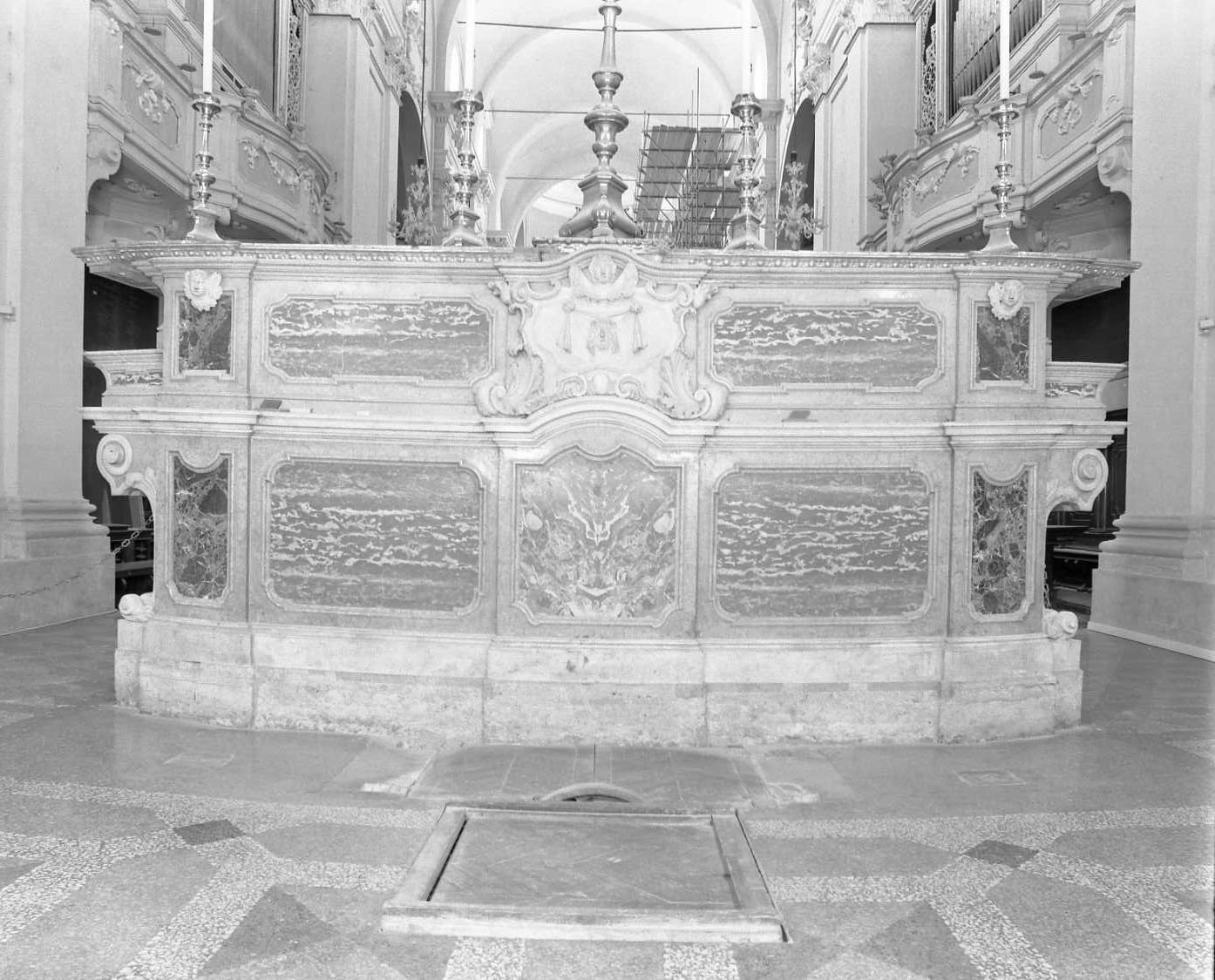 altare maggiore di Torreggiani Alfonso (sec. XVIII)