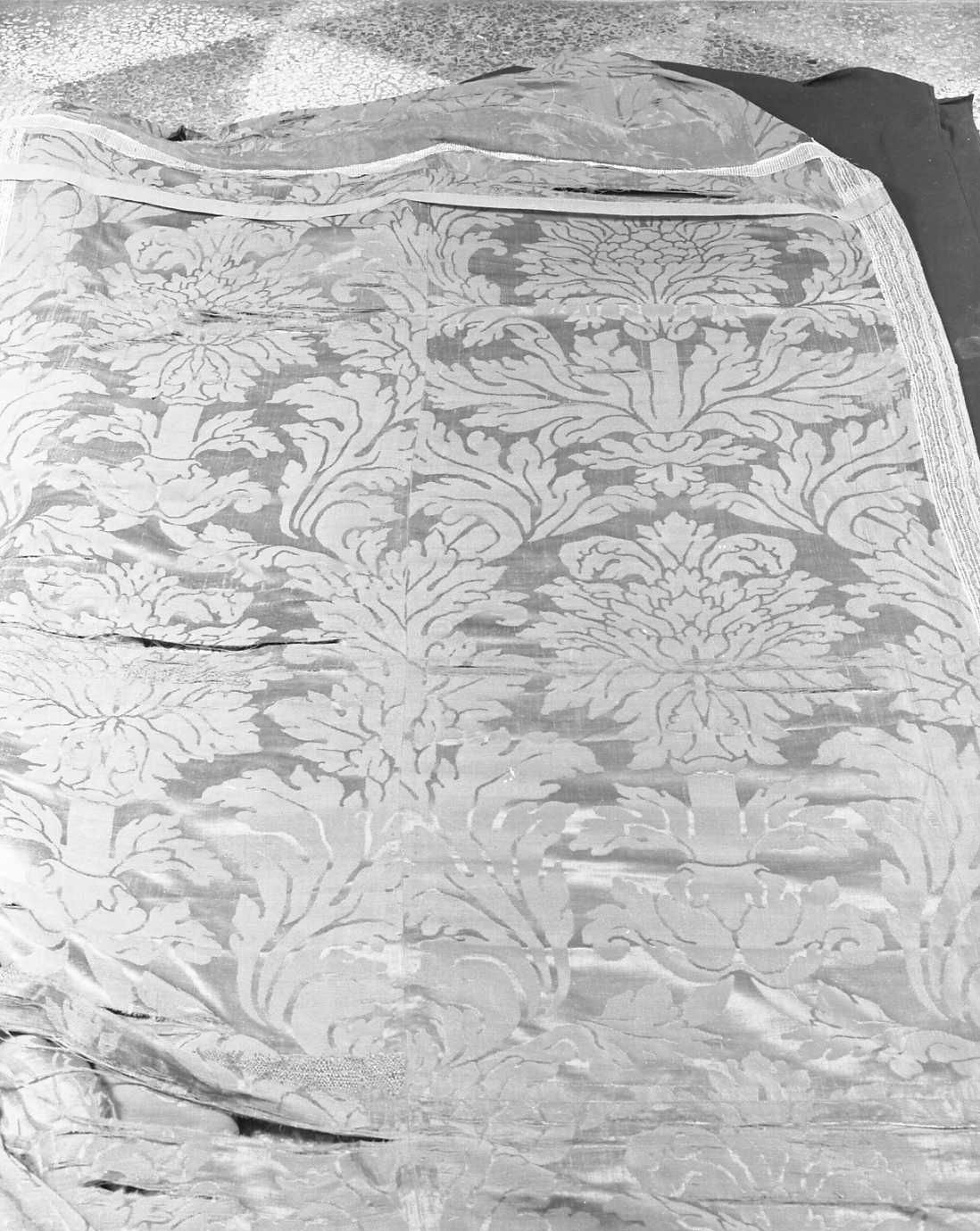 parato da chiesa, insieme - ambito emiliano (seconda metà sec. XVII)