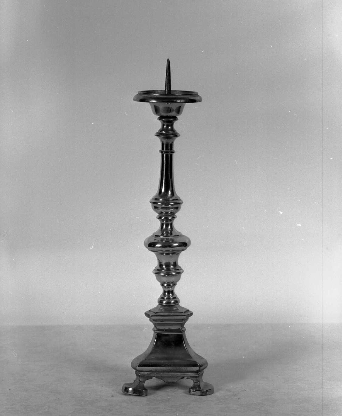 candeliere d'altare - ambito emiliano (metà sec. XVIII)