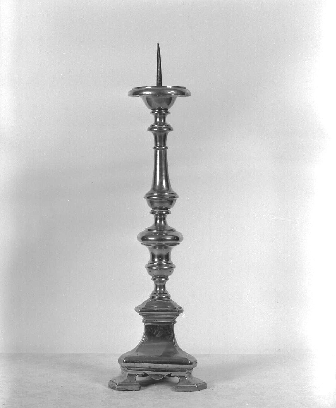 candeliere d'altare - ambito emiliano (sec. XVIII)