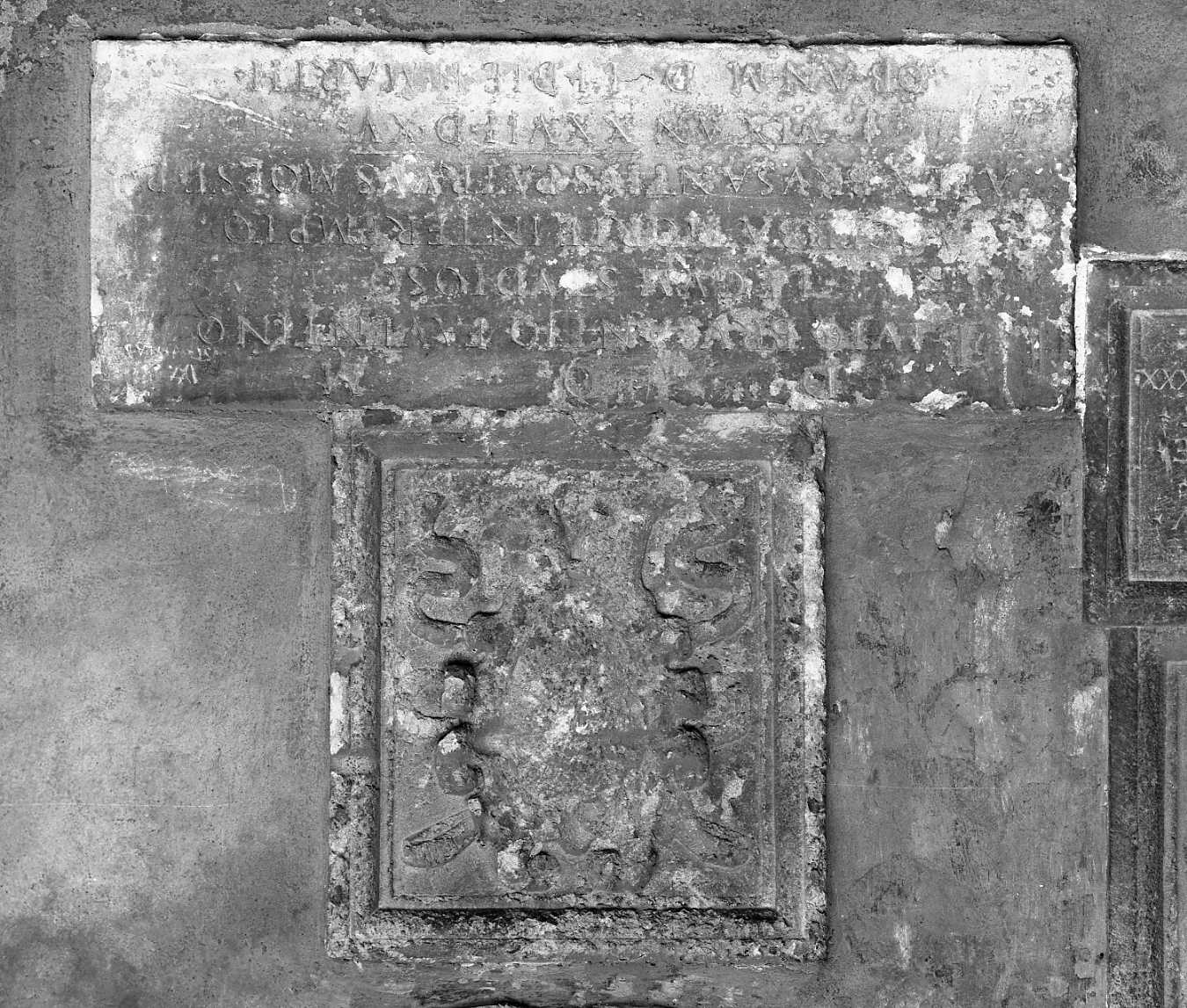 lapide tombale - ambito emiliano (sec. XVI)