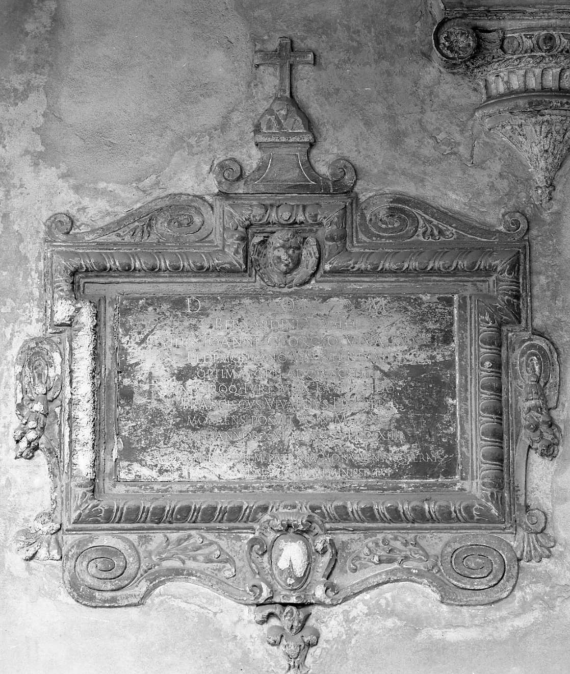 lapide tombale - ambito emiliano (sec. XVI)